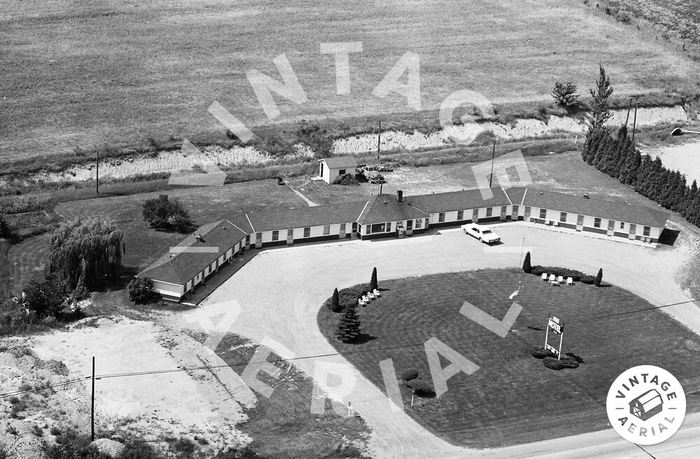 Hub Motel - 1968 Aerial (newer photo)